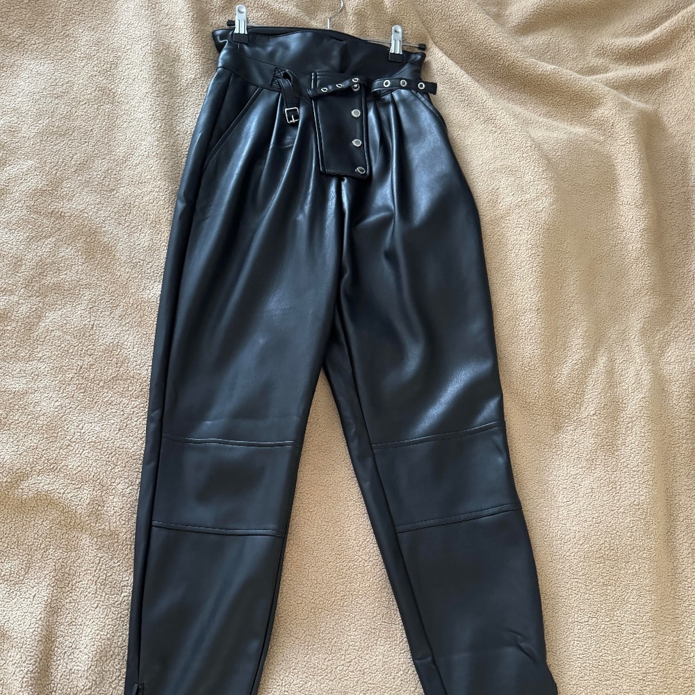 HIGH WAISTED VEGAN LEATHER TROUSERS - BLACK